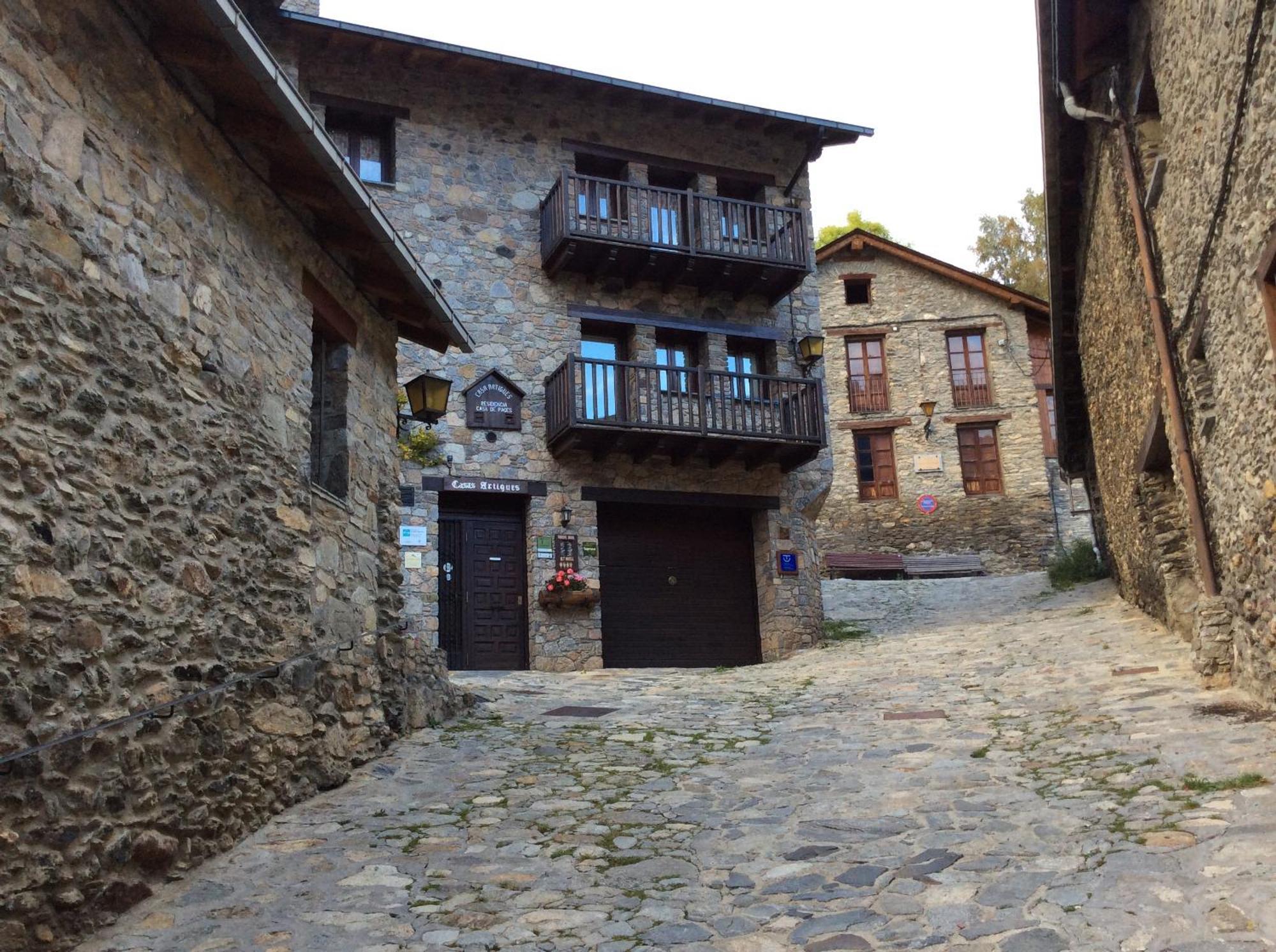 Cases Artigues Os de Civís Buitenkant foto